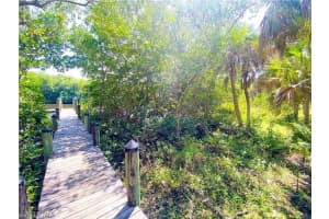 950 Moody Rd APT 133, North Fort Myers, FL 33903, Sold 08/23/22
