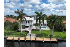 4820 Sherry Ln, Fort Myers, FL 33908, Sold 07/29/22