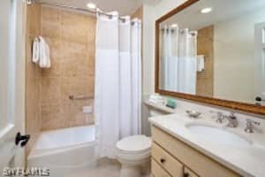 221 9th St S #215, Naples, FL 34102, Sold 08/26/22