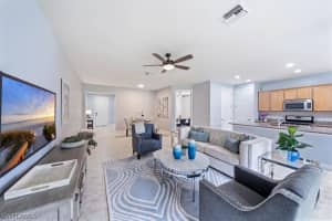 16095 Camden Lakes Cir, Naples, FL 34110, Sold 08/19/22