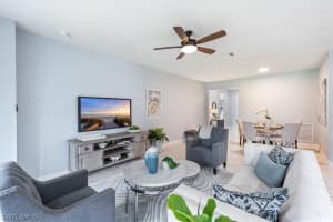 16095 Camden Lakes Cir, Naples, FL 34110, Sold 08/19/22