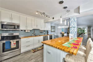 9610 Victoria Ln, Naples, FL 34109, Sold 08/25/22