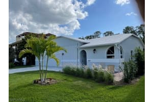 4043 Skyway Dr, Naples, FL 34112, Sold 08/29/22