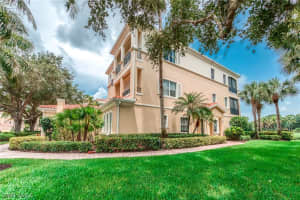 2643 Bolero Dr, Naples, FL 34109, Sold 07/27/22