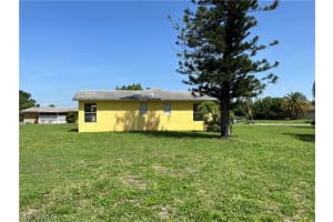 101 Durland Ave, Lehigh Acres, FL 33936, Sold 07/08/22