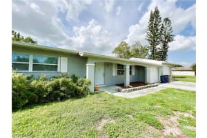 1405 Alwynne Dr S, Lehigh Acres, FL 33936, Sold 08/31/22