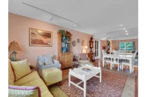 215 Bobolink Way, Naples, FL 34105, Sold 12/08/22