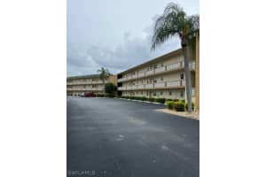 1521 Tropic Ter, North Fort Myers