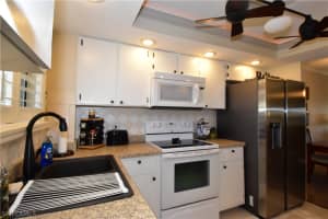 2121 Collier Ave APT 414, Fort Myers, FL 33901, Sold 07/08/22