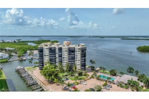 4265 Bay Beach Ln APT 325, Fort Myers Beach, FL 33931, Sold 09/14/22