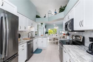 15445 Cedarwood Ln, Naples, FL 34110, Sold 08/29/22