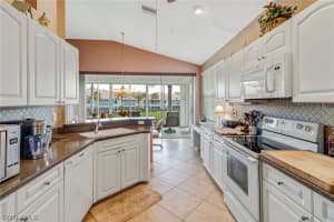7756 Gardner Dr, Naples, FL 34109, Sold 08/05/22