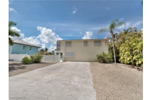 5560 Avenida Pescadora, Fort Myers Beach, FL 33931, Sold 08/22/22