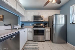 9271 Central Park Dr APT 203, Fort Myers, FL 33919, Sold 08/17/22