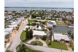 1 Fairview Blvd, Fort Myers Beach, FL 33931, Sold 09/12/22