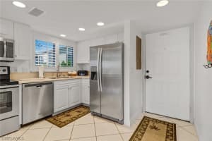 671 E Gulf Dr, Sanibel, FL 33957, Sold 08/04/22