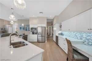 761 Glendevon Dr, Naples, FL 34105, Sold 10/05/22