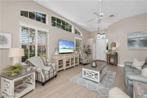 761 Glendevon Dr, Naples, FL 34105, Sold 10/05/22