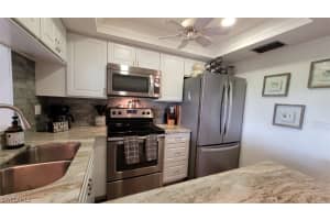 5625 Trailwinds Dr, Fort Myers, FL 33907, Sold 08/09/22