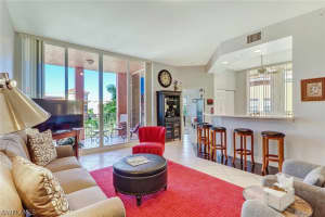 451 Bayfront Pl, Naples, FL 34102, Sold 07/01/22