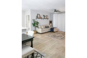 1225 Reserve Way, Naples, FL 34105, Sold 09/26/22