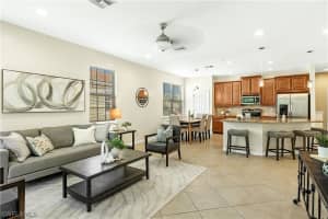 Units 1-4, 8511 Oakshade Cir, Fort Myers, FL 33919, Sold 08/16/22