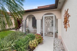 196 Sabal Lake Dr, Naples, FL 34104, Sold 08/22/22
