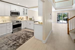 196 Sabal Lake Dr, Naples, FL 34104, Sold 08/22/22