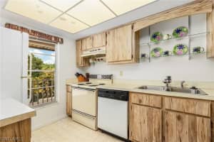 16031 Dublin Cir Apt 201, Fort Myers, FL 33908, Sold 08/10/22