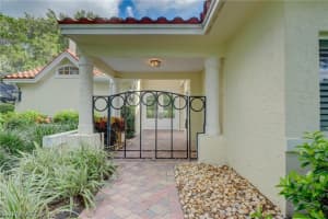 140 Edgemere Way S, Naples, FL 34105, Sold 08/15/22