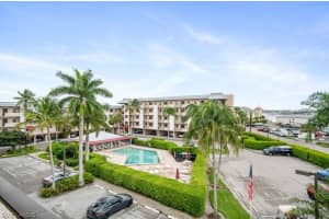 803 River Point Dr, Naples, FL 34102, Sold 08/30/22