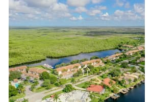 242 Newport Dr, Naples, FL 34114, Sold 09/12/22