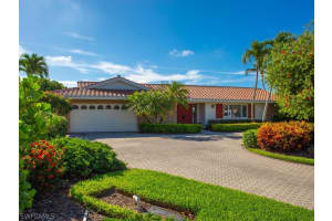 2375 Snook Dr, Naples, FL 34102, Sold 09/01/22