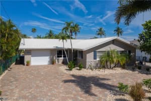 12123 Moon Shell Dr, Matlacha Isles, FL 33991, Sold 09/19/22