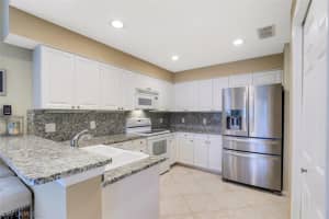 7123 Blue Juniper Ct, Naples, FL 34109, Sold 09/09/22