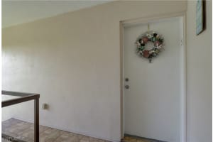1372 Archer St APT 5, Lehigh Acres, FL 33936, Sold 11/18/22