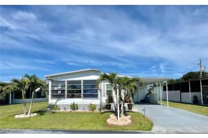874 Moonlight Dr, North Fort Myers, FL 33917, Sold 08/26/22