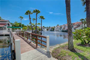 2262 Anchorage Ln, Naples, FL 34104, Sold 08/19/22