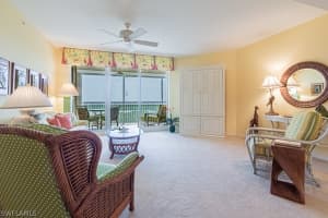 1001 Arbor Lake Dr, Naples, FL 34110, Sold 11/01/22