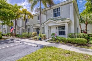 8124 Pacific Beach Dr, Fort Myers, FL 33966, Sold 09/13/22