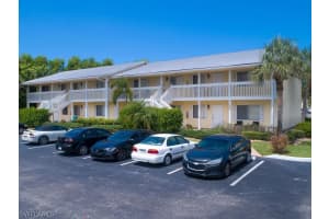 4629 Bayshore Dr, Naples, FL 34112, Sold 08/30/22