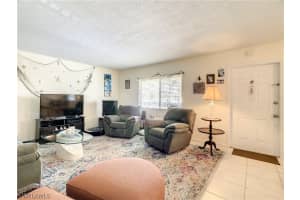 4605 Bayshore Dr, Naples, FL 34112, Sold 10/07/22