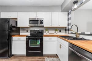 25496 Cockleshell Dr, Bonita Springs, FL 34135, Sold 08/31/22