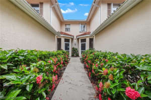 510 Robin Hood Cir, Naples, FL 34104, Sold 09/15/22
