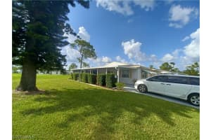 22 Pinewood Blvd, Lehigh Acres, FL 33936, Sold 08/31/22