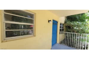 4290 Gulfstream Dr APT 10, Naples, FL 34112, Sold 09/02/22