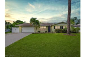 569 Val Mar Dr, Fort Myers, FL 33919, Sold 08/19/22