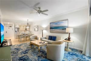 221 9th St S, Naples, FL 34102, Sold 11/22/22