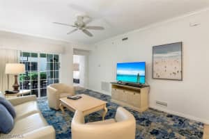 221 9th St S, Naples, FL 34102, Sold 11/22/22