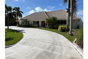 138 Tahiti Cir, Naples, FL 34113, Sold 09/07/22